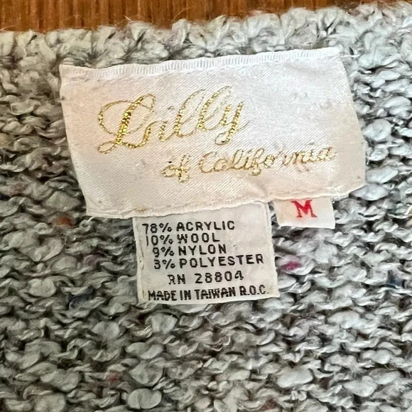 Lilly of California Wool blend Scoop V-Neck textured sweater women’s size Medium - Picture 9 of 9